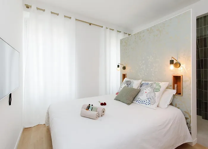 Lägenhet Modern 2 Bedroom Overlooking Old Port